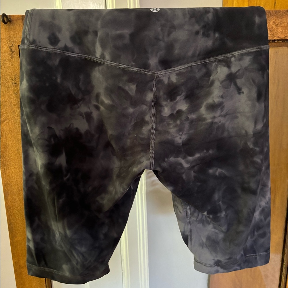 Lululemon Align Bike Shorts- size 6